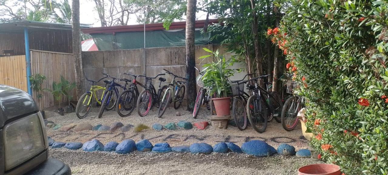Malinchehostel Uvita Exterior photo